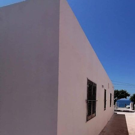 Ad Un Passo Dal Mare Villa Petrosino Kültér fotó