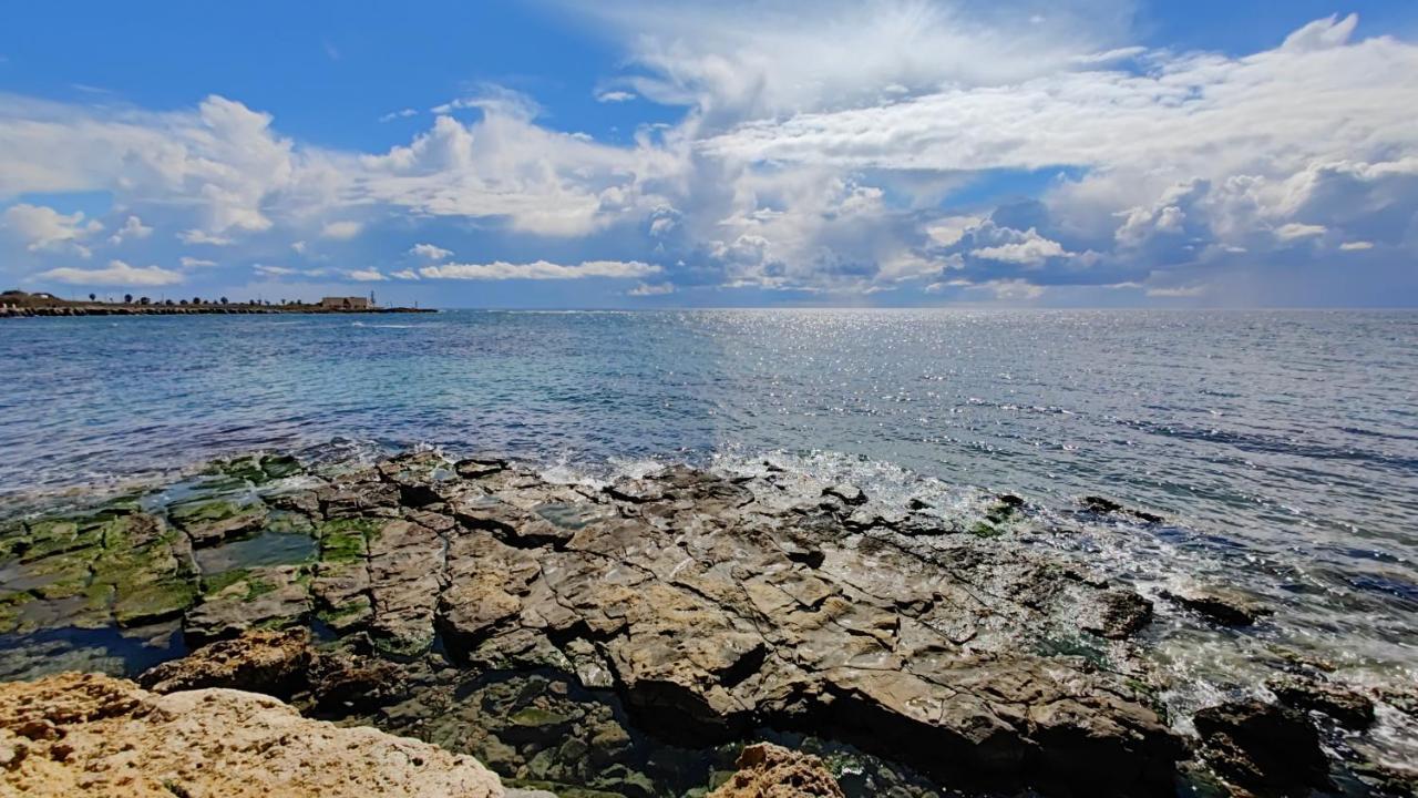 Ad Un Passo Dal Mare Villa Petrosino Kültér fotó